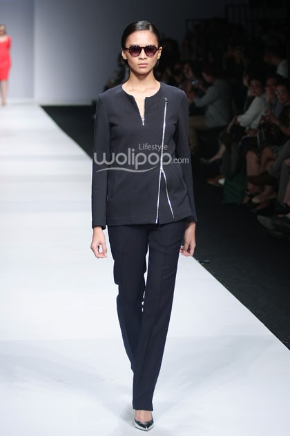 Vinora Revival of Tegel Belanda. Jakarta Fashion Week 2015 at Senayan City. Jakarta. [Foto: Mohammad Abduh/Wolipop]