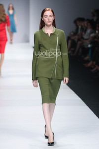 Vinora Revival of Tegel Belanda. Jakarta Fashion Week 2015 at Senayan City. Jakarta. [Foto: Mohammad Abduh/Wolipop]