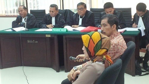 Walkot Palembang dan Istri Juga Didakwa Beri Keterangan Palsu Kasus Akil
