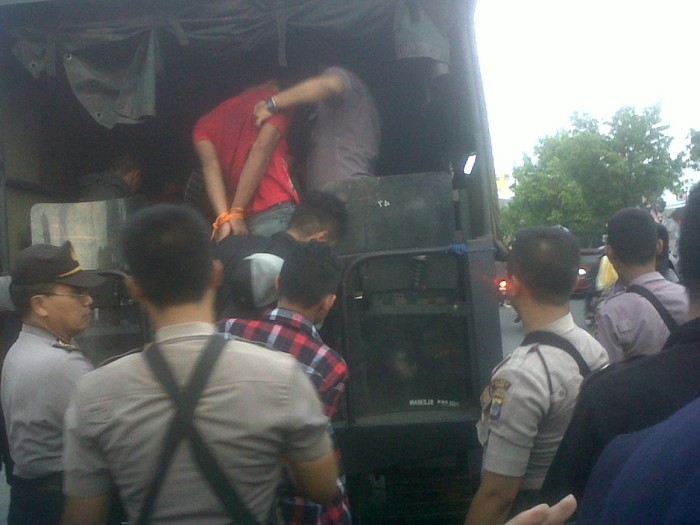 18 Pemuda yang Demo Rumdin Kapolda DIY Ternyata Protes Penahanan Teman