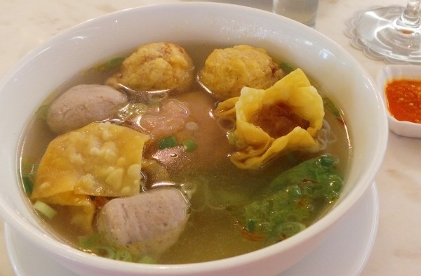 Sluurp, Bakwan Malang yang Gurih Hangat Cocok Untuk Santap Malam