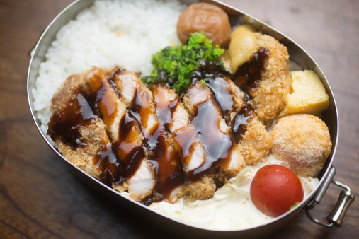 Bikin Sendiri Bekal Kantor yang Kaya Variasi dan Enak