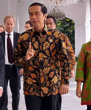 Aduan Dirjen Pajak ke Jokowi: Hadangan Preman Hingga Gaji
