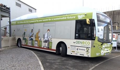 Bus Ini Bahan Bakarnya Makanan Sisa dan, Tinja!