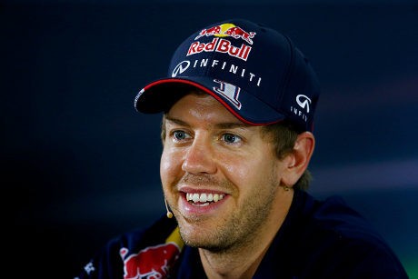 Gantikan Alonso di Ferrari, Vettel Dikontrak Tiga Tahun