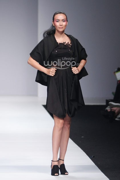 Albert Yanuar Japan Foundation, Indonesia Fashion Forward. Jakarta Fashion Week 2015 at Senayan City. Jakarta. (Foto: Mohammad Abduh/Wolipop)