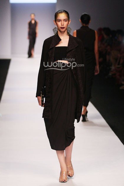 Oscar Lawalata The Ceremony of Java. Jakarta Fashion Week 2015 at Senayan City. Jakarta. [Foto: Mohammad Abduh/Wolipop]