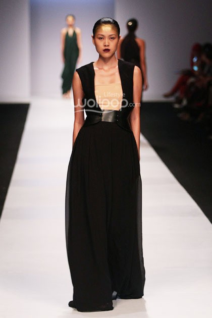 Oscar Lawalata The Ceremony of Java. Jakarta Fashion Week 2015 at Senayan City. Jakarta. [Foto: Mohammad Abduh/Wolipop]