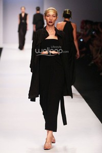 Oscar Lawalata The Ceremony of Java. Jakarta Fashion Week 2015 at Senayan City. Jakarta. [Foto: Mohammad Abduh/Wolipop]