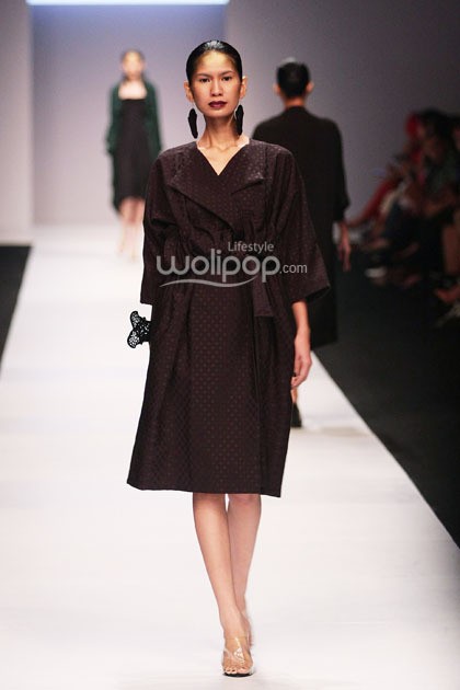 Oscar Lawalata The Ceremony of Java. Jakarta Fashion Week 2015 at Senayan City. Jakarta. [Foto: Mohammad Abduh/Wolipop]