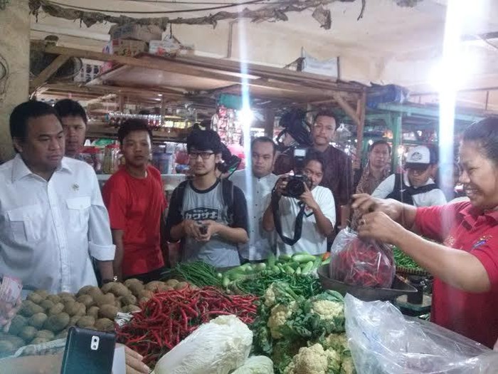 Pasar Klender, Lokasi Favorit Blusukan 3 Mendag