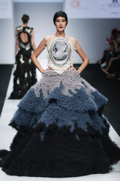 Yenty Tan Sovereign Beauty, Jakarta Fashion Week 2015 at Senayan City. Jakarta. (Foto: Mohammad Abduh/Wolipop)