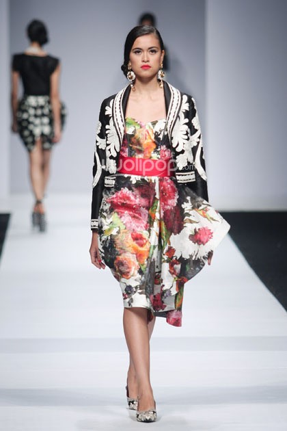 Denny Wirawan Manita, Yayasan Jantung Indonesia. Jakarta Fashion Week 2015 at Senayan City. Jakarta. (Foto: Mohammad Abduh/Wolipop)