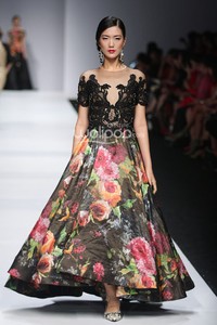 Denny Wirawan Manita, Yayasan Jantung Indonesia. Jakarta Fashion Week 2015 at Senayan City. Jakarta. (Foto: Mohammad Abduh/Wolipop)