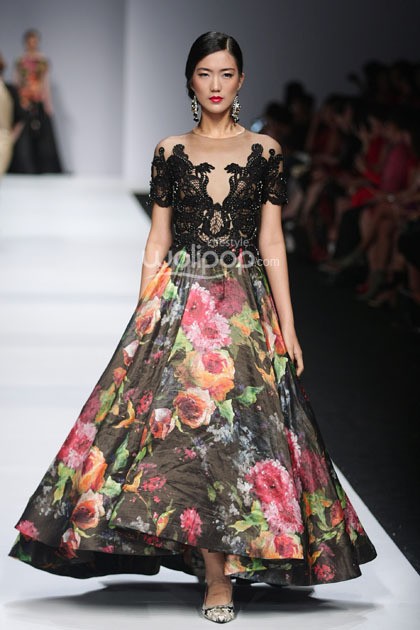 Denny Wirawan Manita, Yayasan Jantung Indonesia. Jakarta Fashion Week 2015 at Senayan City. Jakarta. (Foto: Mohammad Abduh/Wolipop)