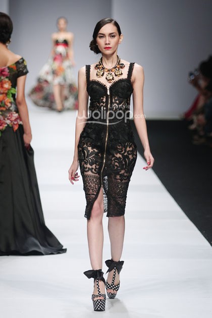 Denny Wirawan Manita, Yayasan Jantung Indonesia. Jakarta Fashion Week 2015 at Senayan City. Jakarta. (Foto: Mohammad Abduh/Wolipop)