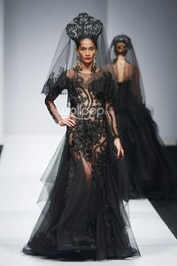 Denny Wirawan Manita, Yayasan Jantung Indonesia. Jakarta Fashion Week 2015 at Senayan City. Jakarta. (Foto: Mohammad Abduh/Wolipop)