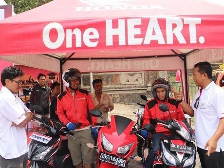 Main Diler Honda Gelar Pesta Rakyat Sambil Beramal