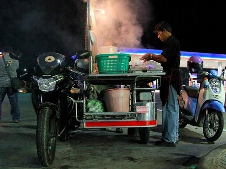 Wah, di Thailand, CBR 150R Dipakai Buat Dagang Keliling, Bro!