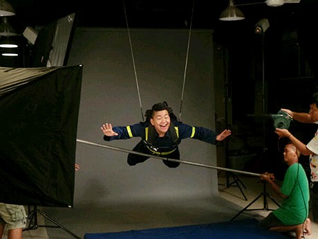 Mengintip Serunya CJR Skydiving di Pemotretan CJR The Movie 2