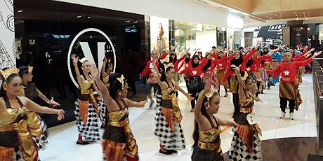 Ribuan Peserta Meriahkan Indonesia Menari 2014