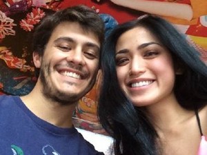 Santai, Jessica Iskandar Ajak Anak Jalan-jalan di Mall