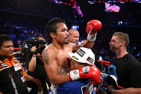 Kalahkan Algieri, Pacquiao Pertahankan Sabuk Kelas Welter WBO