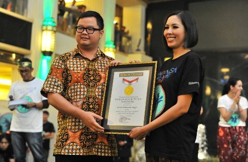 Indonesia Menari 2014 Raih Rekor MURI