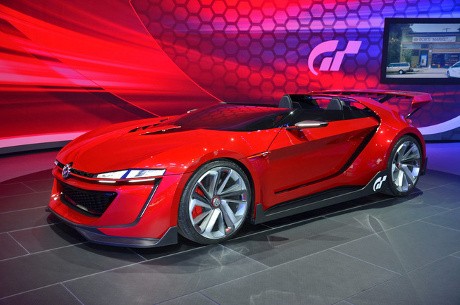 VW Hidupkan Mobil yang Ada di Games