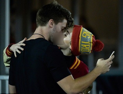 Patrick Schwarzenegger Pacaran dengan Miley Cyrus, Keluarga Tak Setuju