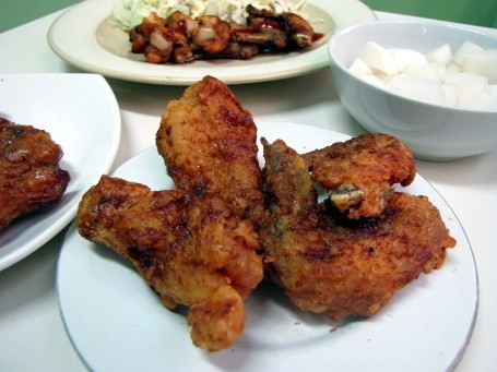 Krenyes Renyah Ayam Goreng Korea untuk Makan Malam
