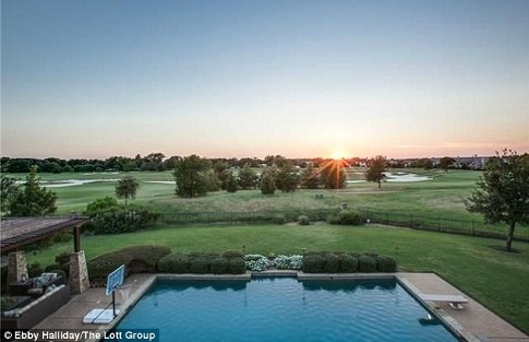 Sale! Rumah Mewah The Jonas Brothers Dijual Rp 38,9 M Sale! Rumah Mewah The Jonas Brothers Dijual Rp 38,9 M