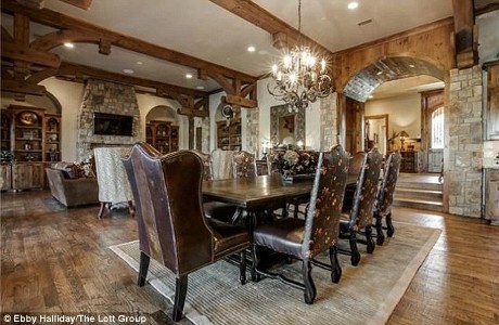 Sale! Rumah Mewah The Jonas Brothers Dijual Rp 38,9 M