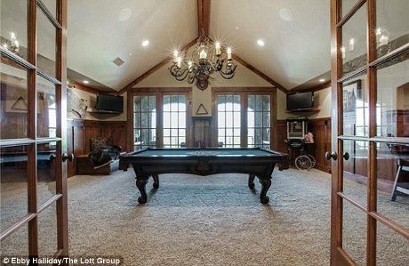 Sale! Rumah Mewah The Jonas Brothers Dijual Rp 38,9 M
