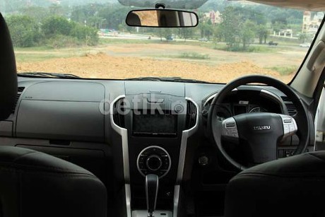 Isuzu MU-X, Begitu Menggoda!