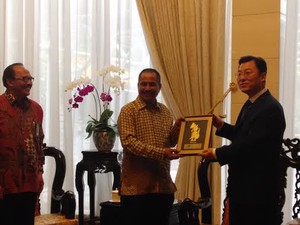 Mengapa Indonesia Harus Datangkan Banyak Turis Tiongkok?