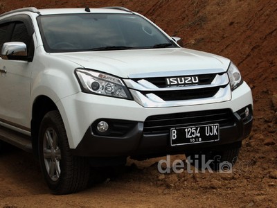 Isuzu MU-X, Kesan Pertama Begitu Menggoda!