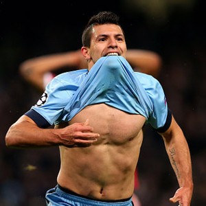 Aguero Tidak Hat-trick, tapi Bikin 3,5 Gol
