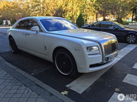 Cristiano Ronaldo Baru Beli Mobil Ultra Mewah