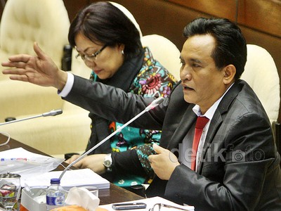 Komisi II dan Yusril Bahas Perpu Pilkada