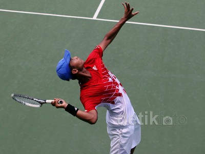 Petenis Papua Esmid Muhammad Tundukkan Petenis DKI