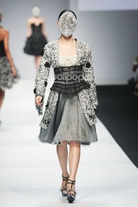 Barli Asmara 5asec LHarmonie Aux Details. Jakarta Fashion Week 2015 at Senayan City. Jakarta. [Foto: Mohammad Abduh/Wolipop]