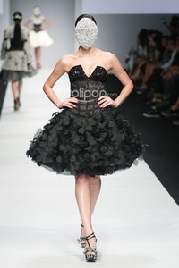 Barli Asmara 5asec LHarmonie Aux Details. Jakarta Fashion Week 2015 at Senayan City. Jakarta. [Foto: Mohammad Abduh/Wolipop]