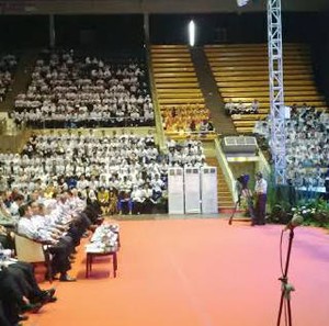 Hadiri HUT Guru, JK dan Menteri Pakai Batik PGRI