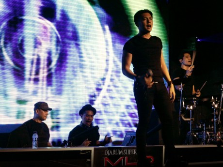 Ini Dia Personel Electron 45