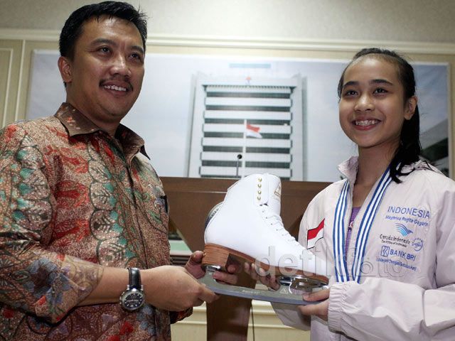 Atlet Ice Skating Maghrisa Temui Menpora