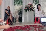 Mengintip Sophia Latjuba Mandi Kembang Tengah Malam
