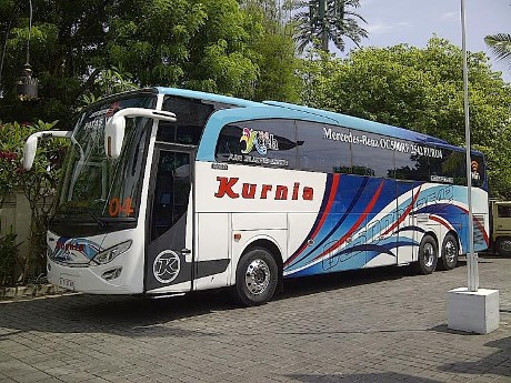 Pak Ahok, Ini Bus Tingkat Buatan Mercy