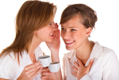 Hati-hati, Suka Ngegosip Bisa Timbulkan Efek Negatif untuk Kesehatan Lho