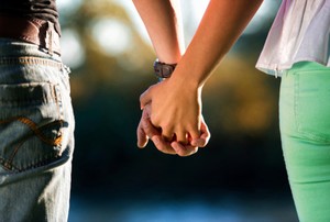 Soal Perkawinan Dini, Menkes Nila: Anak Usia Segitu Masih Mental Bermain